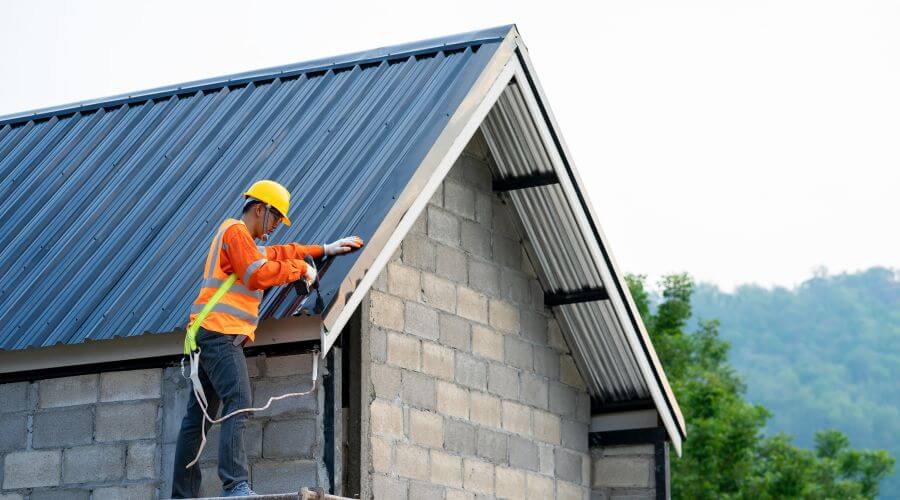 Professional Flat Roofing Installation in Fayette, UT